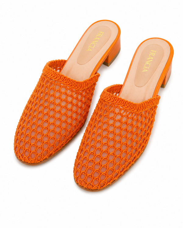 BELLA FLATS