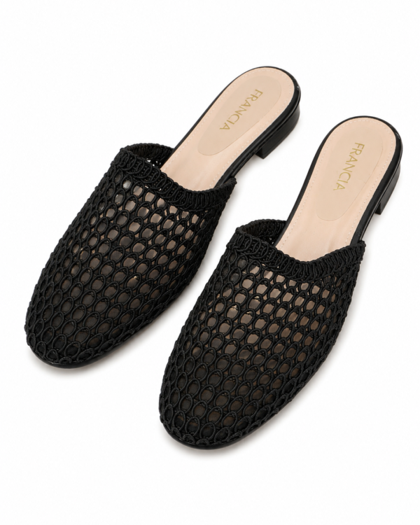 BELLA FLATS
