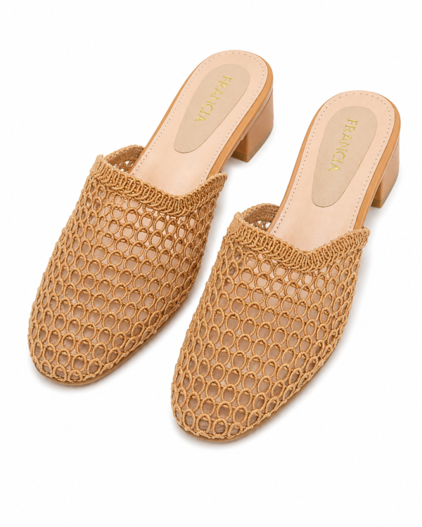 BELLA FLATS