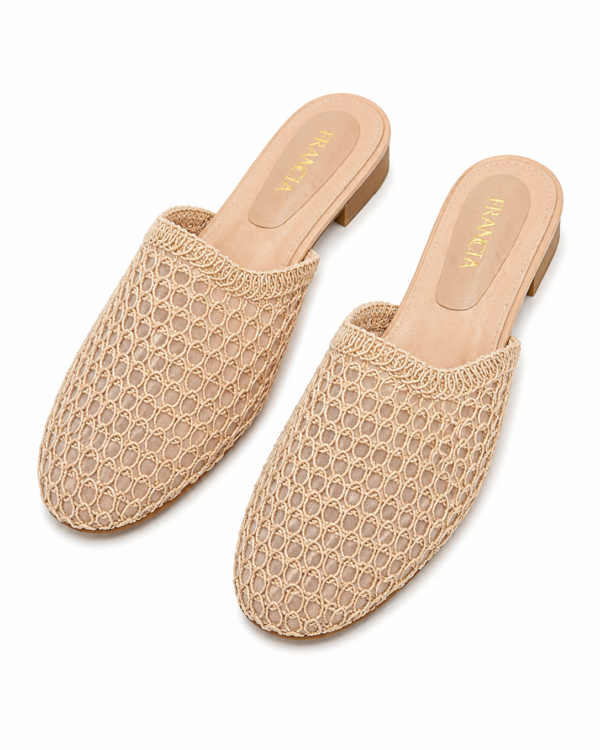 BELLA FLATS